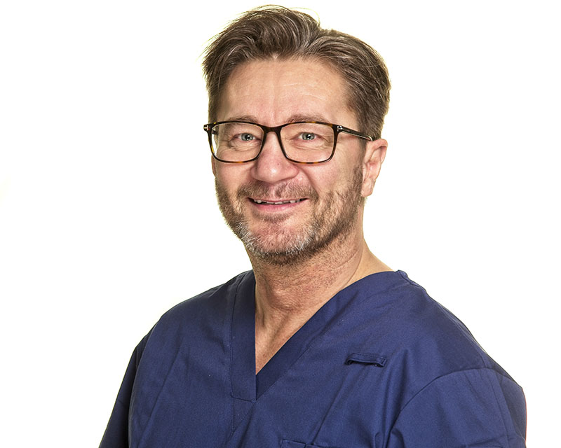Dr. Tom Viken | Medicura